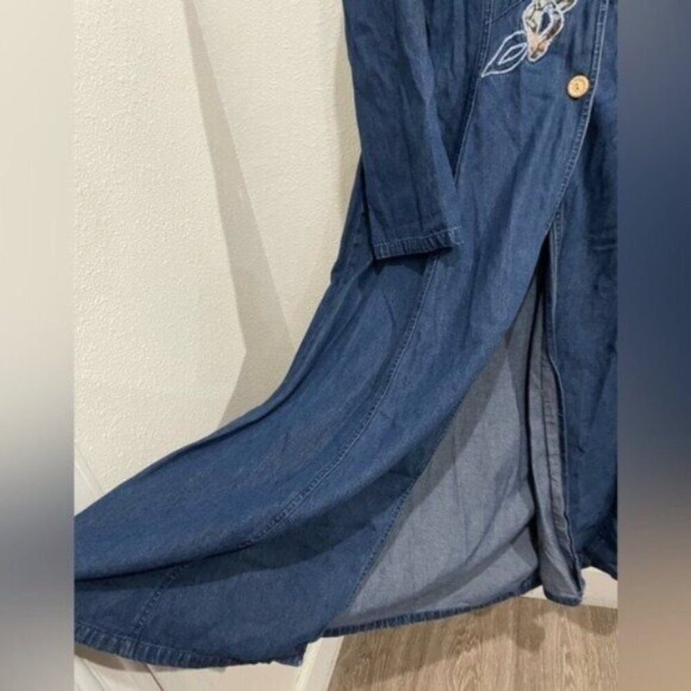 Vintage Navy Blue Maxi Dress with Embroidered Accents - Picture 4 of 13